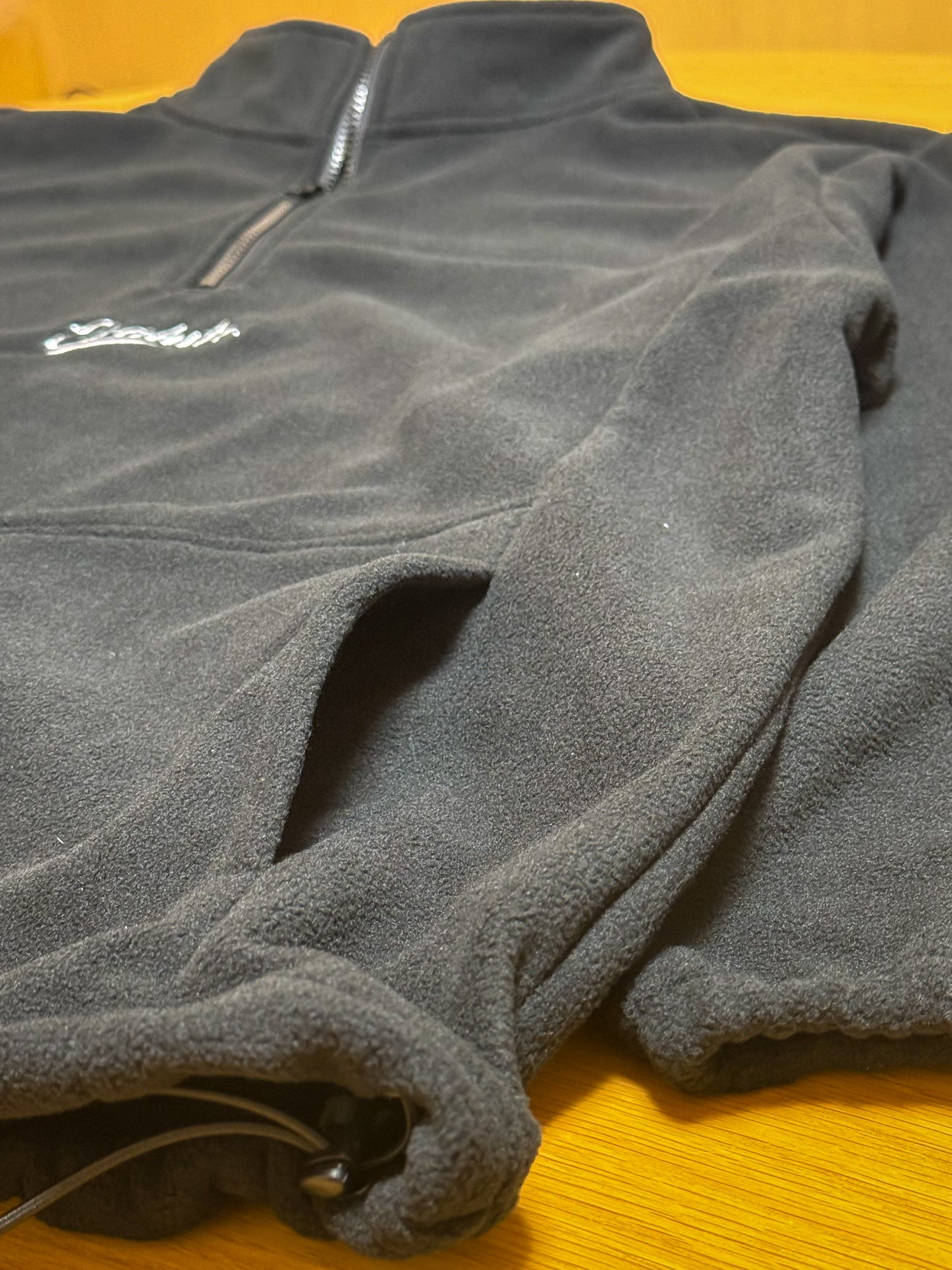 CURSIVE HALF ZIP FLEECE