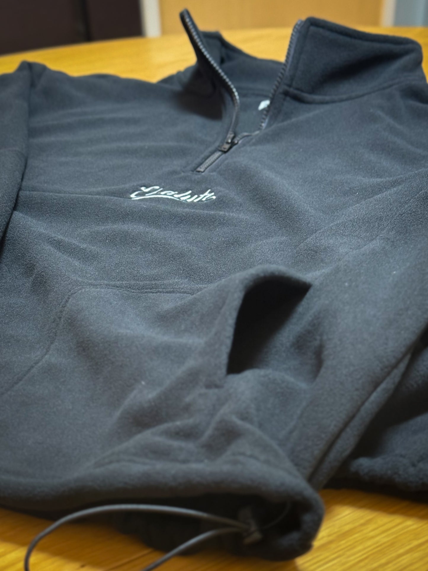 CURSIVE HALF ZIP FLEECE