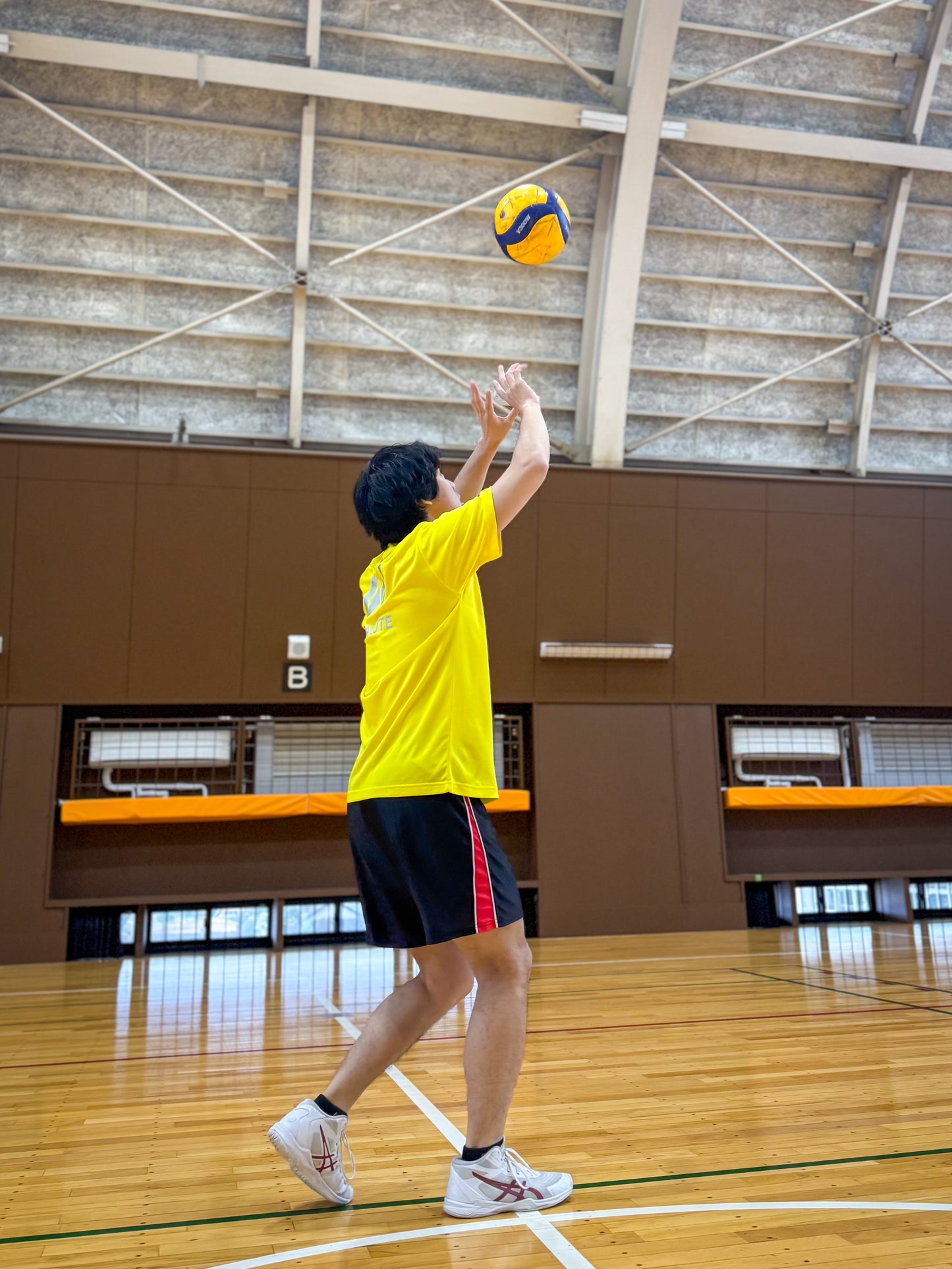 【セット販売】BACK LOGO T-SHIRTS & GAME SHORTS