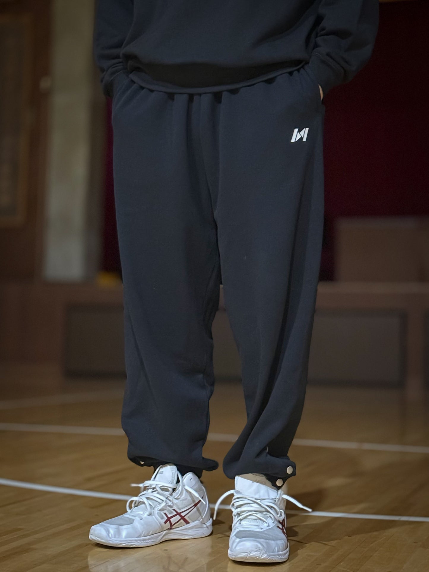 SWEAT PANTS