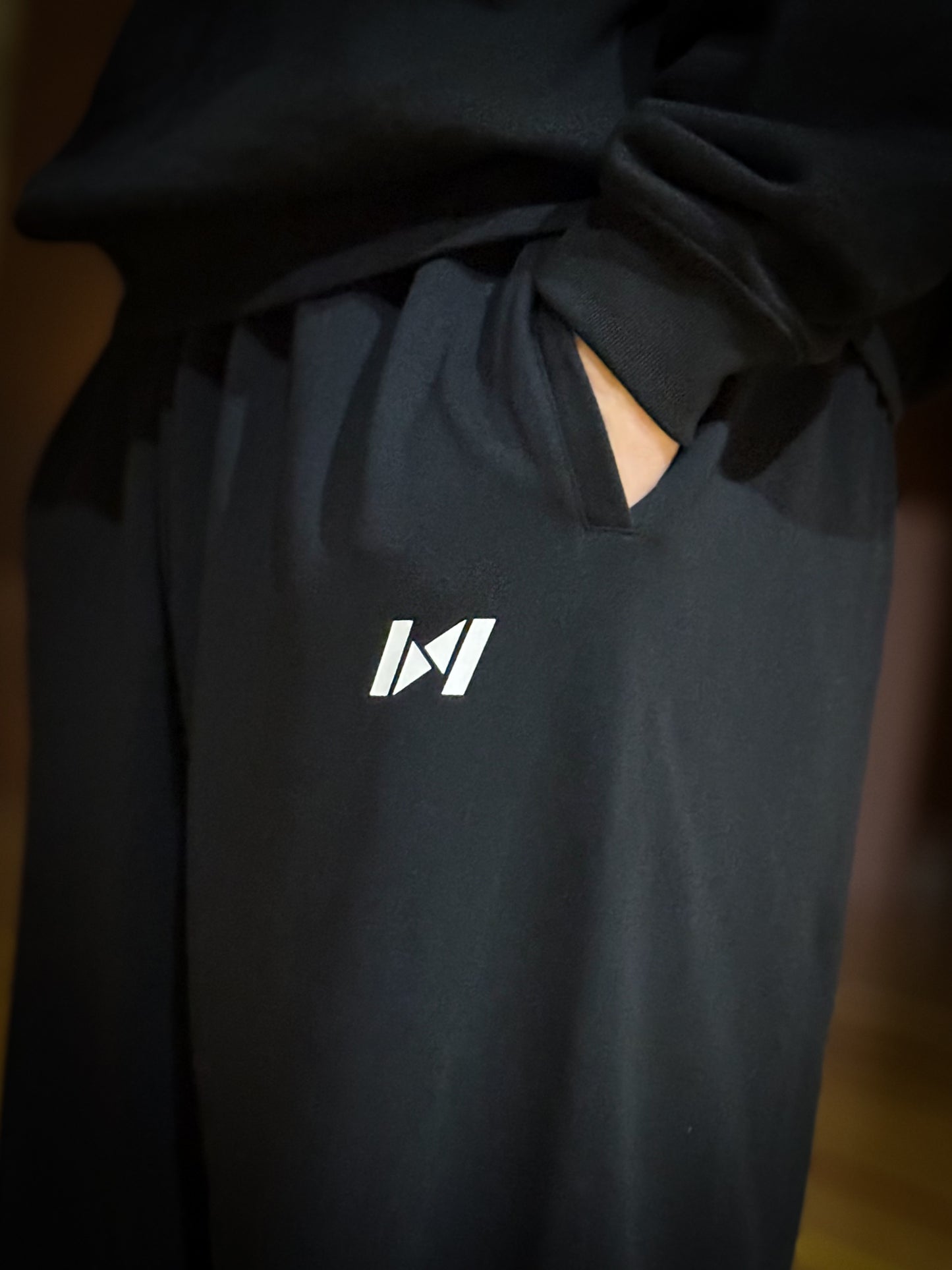 SWEAT PANTS