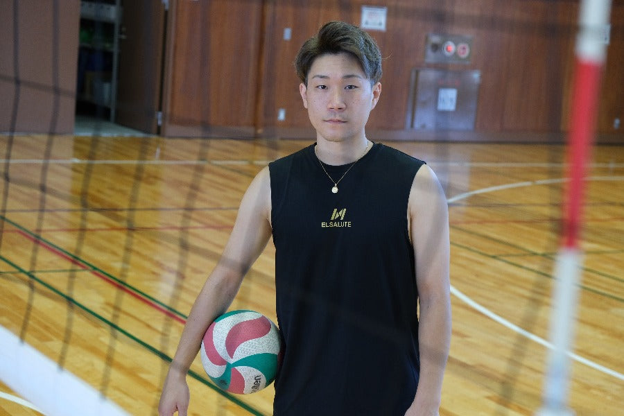 ノースリーブ・ブラック